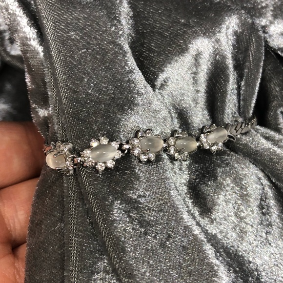 Gemstone Six Opal Bracelet Silver color - Picture 2 of 8